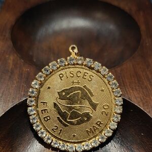 #5 Goldtone Pisces Zodiac Pendant
